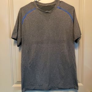Lululemon Gray and Blue Contrast Stitch Mens Raglan Short Sleeve Tee